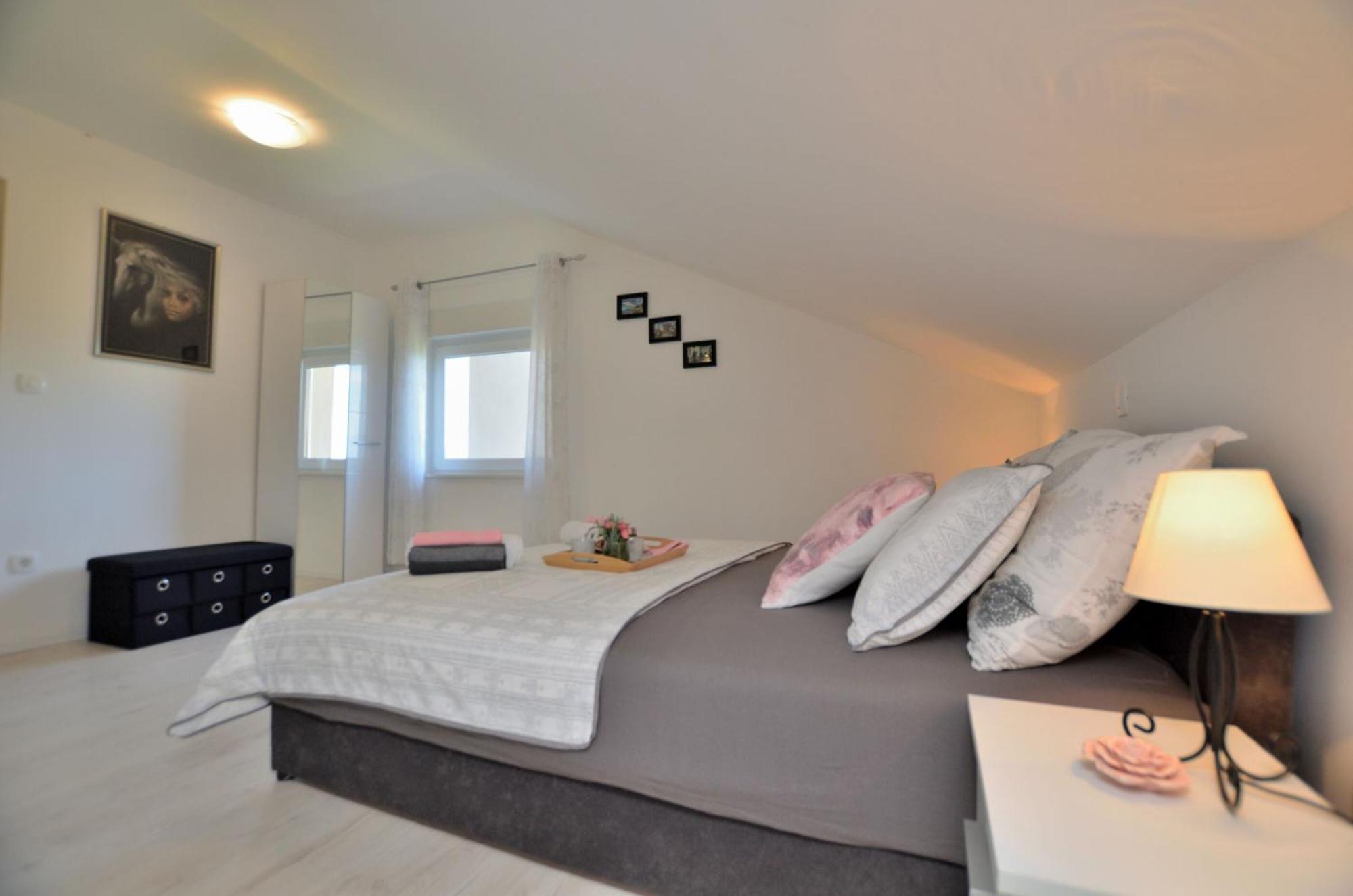 Apartments Viktoria Lovran Εξωτερικό φωτογραφία