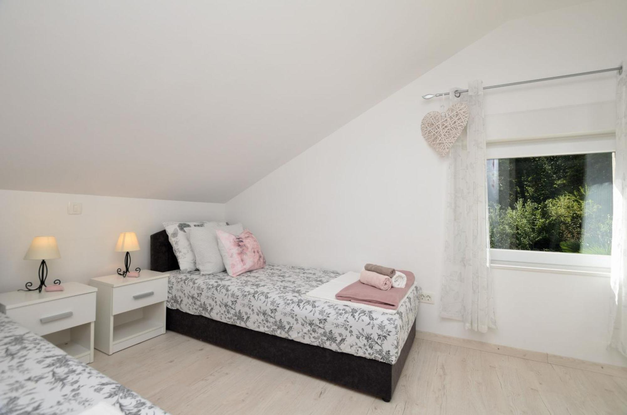 Apartments Viktoria Lovran Εξωτερικό φωτογραφία