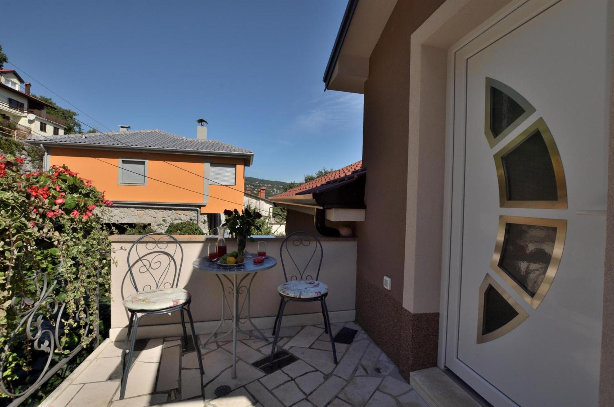 Apartments Viktoria Lovran Εξωτερικό φωτογραφία