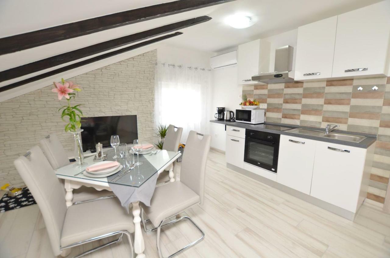 Apartments Viktoria Lovran Εξωτερικό φωτογραφία