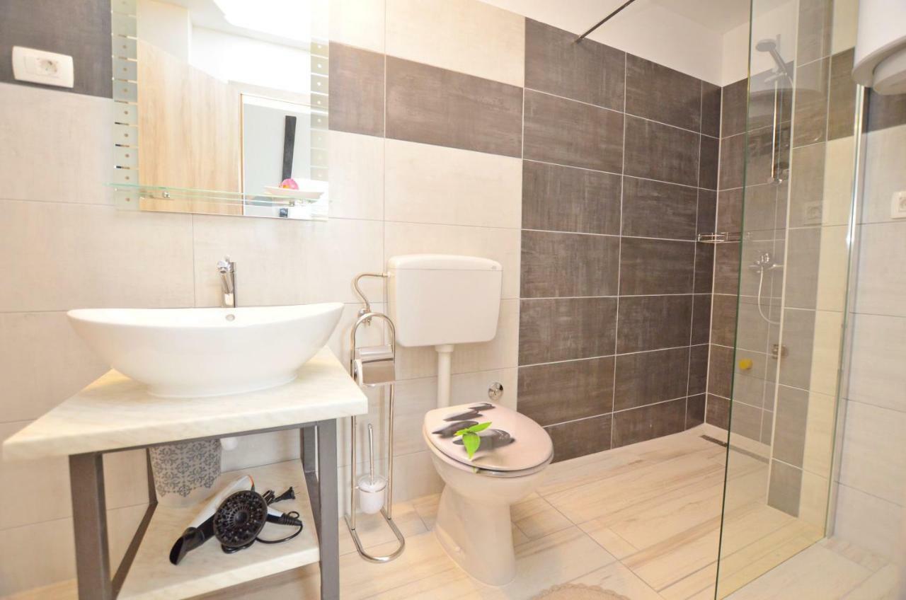 Apartments Viktoria Lovran Εξωτερικό φωτογραφία