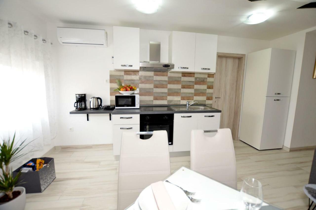 Apartments Viktoria Lovran Εξωτερικό φωτογραφία