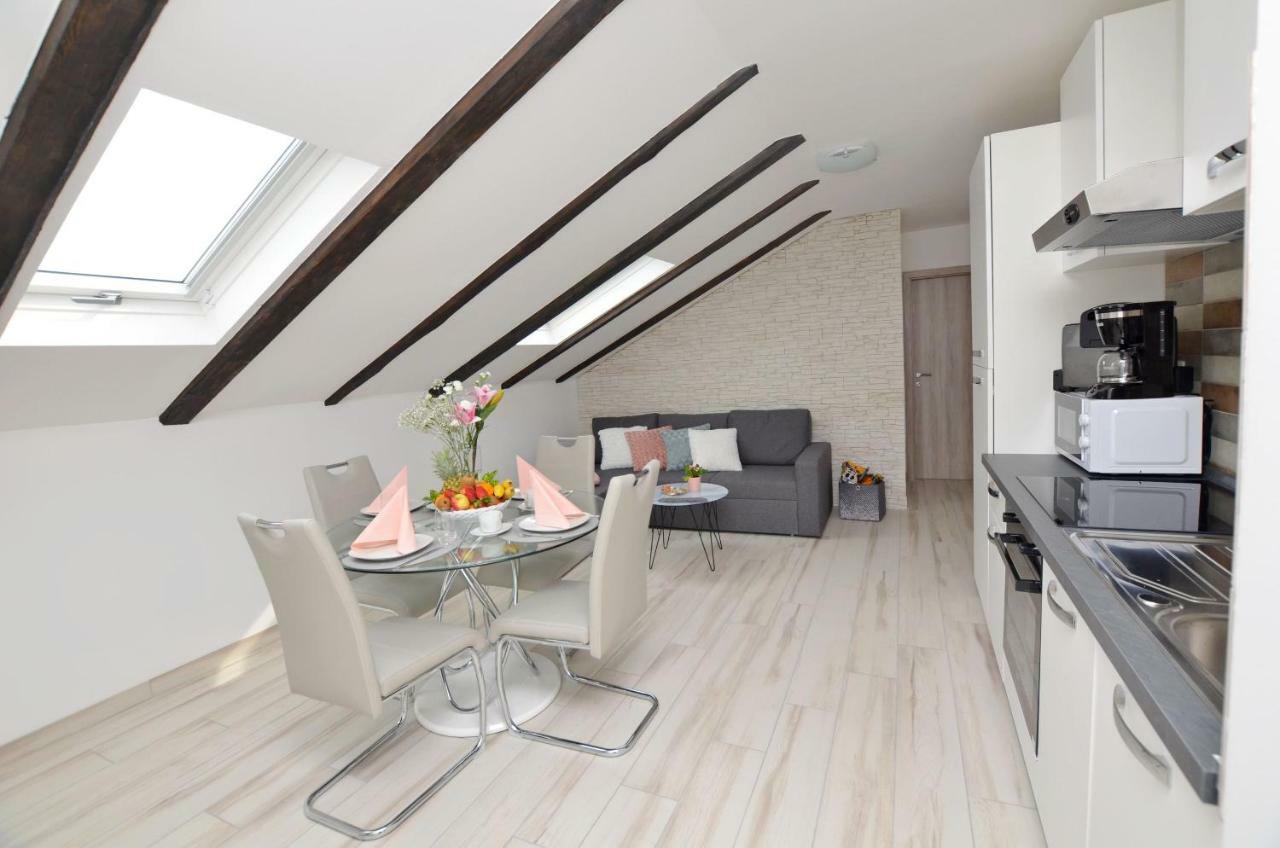 Apartments Viktoria Lovran Εξωτερικό φωτογραφία