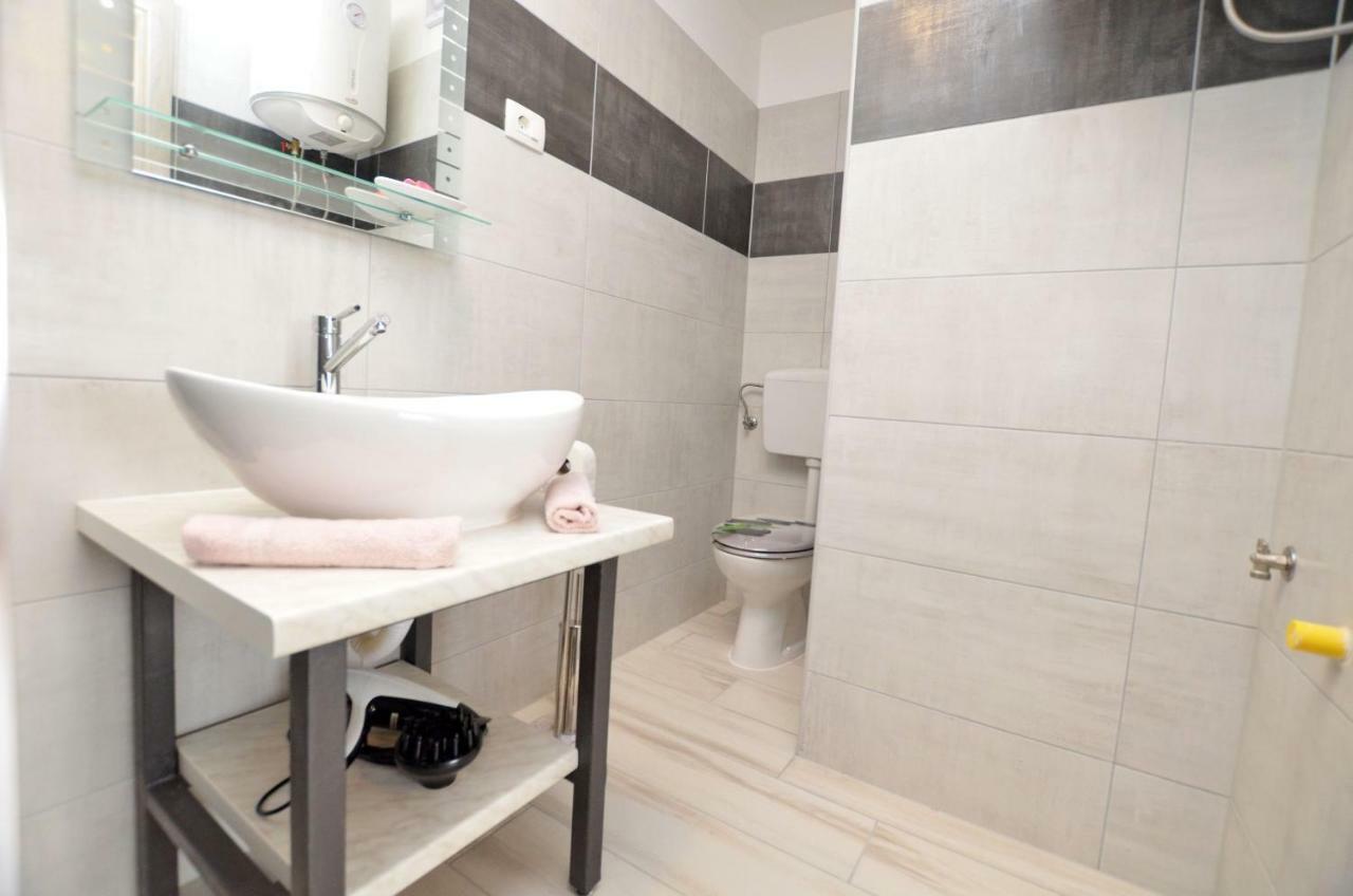 Apartments Viktoria Lovran Εξωτερικό φωτογραφία