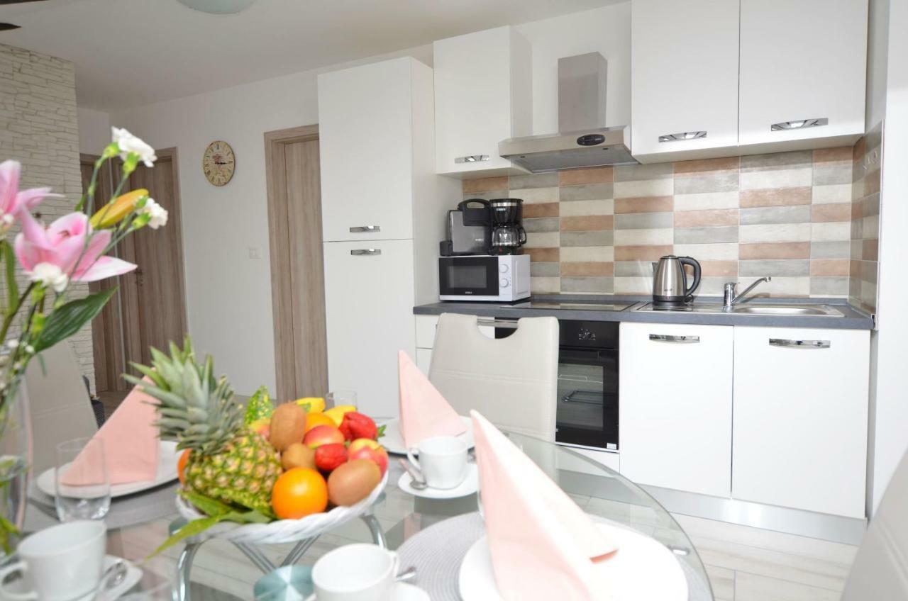 Apartments Viktoria Lovran Εξωτερικό φωτογραφία