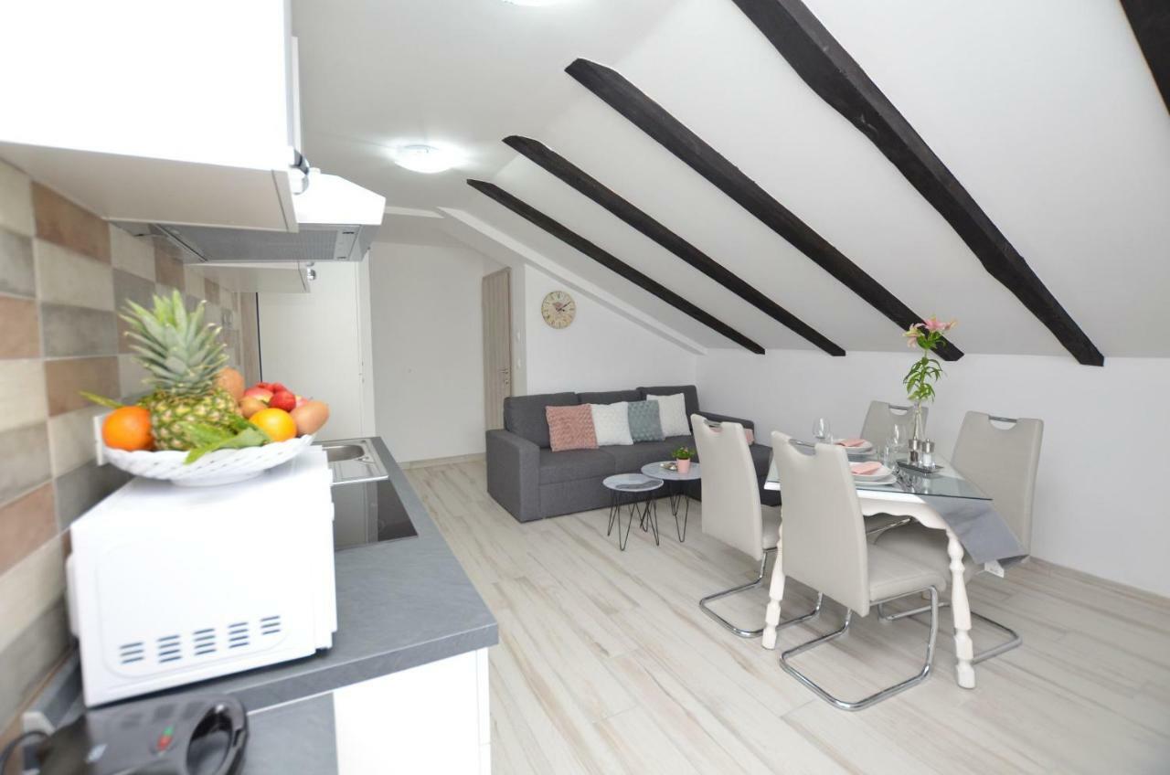 Apartments Viktoria Lovran Εξωτερικό φωτογραφία